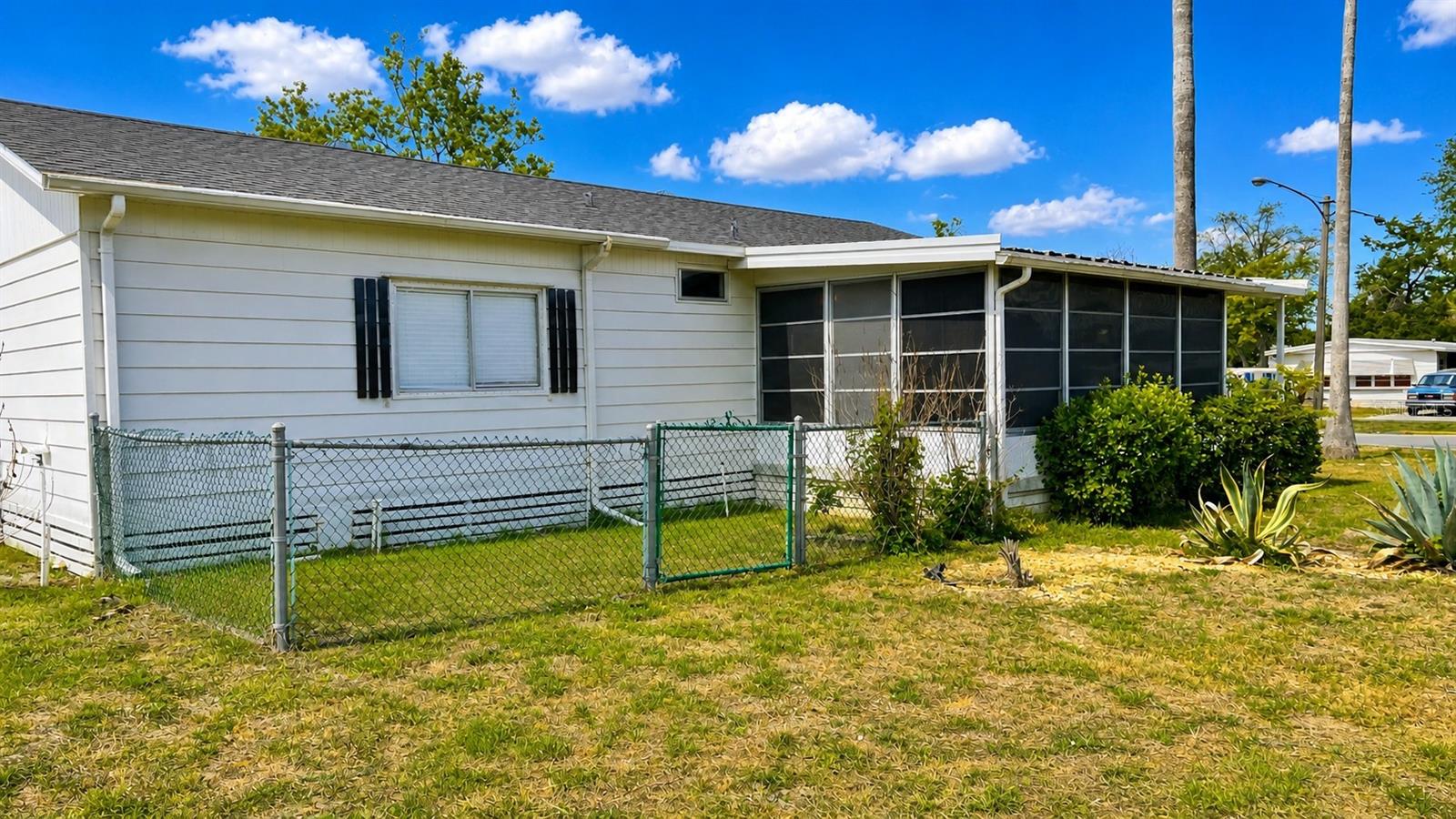 Image 4 of 35 For 9287 Highpoint Boulevard