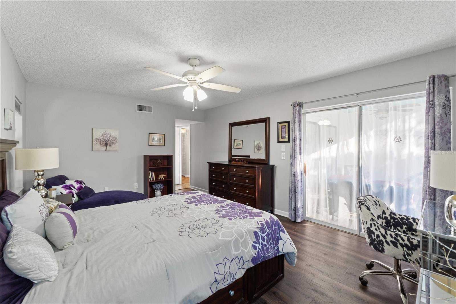 Image 35 of 67 For 300 Florida Avenue 600f