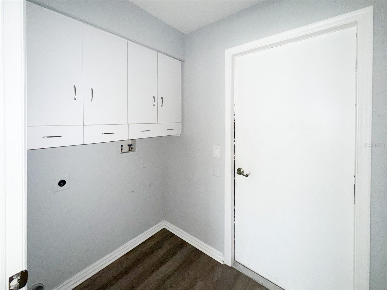Image 9 of 43 For 8836 Kilmer Way
