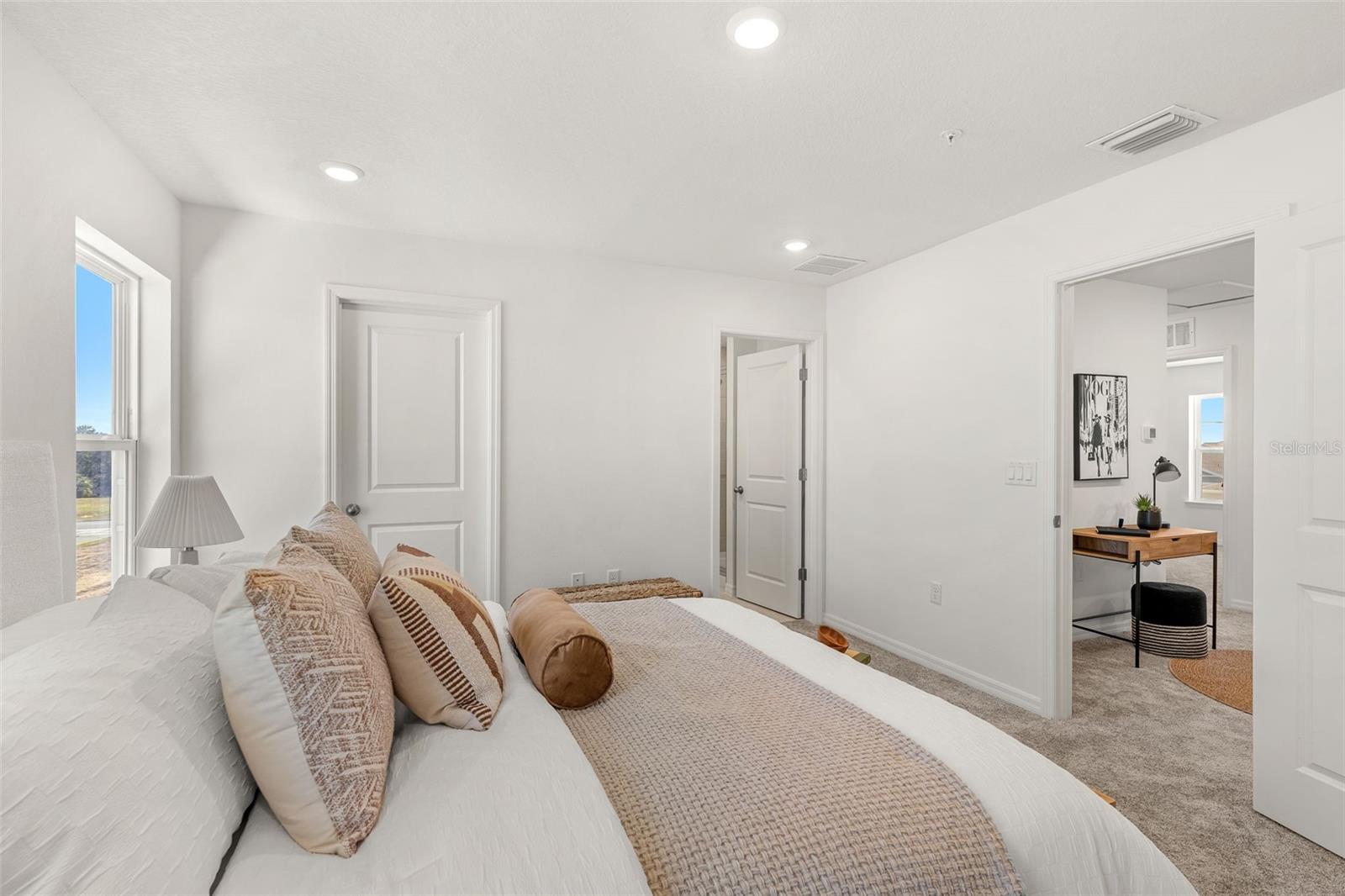 Image 20 of 43 For 640 Emerald Grove Drive