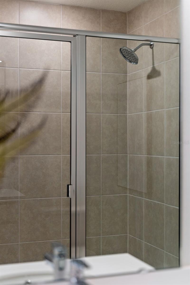 Image 38 of 43 For 640 Emerald Grove Drive