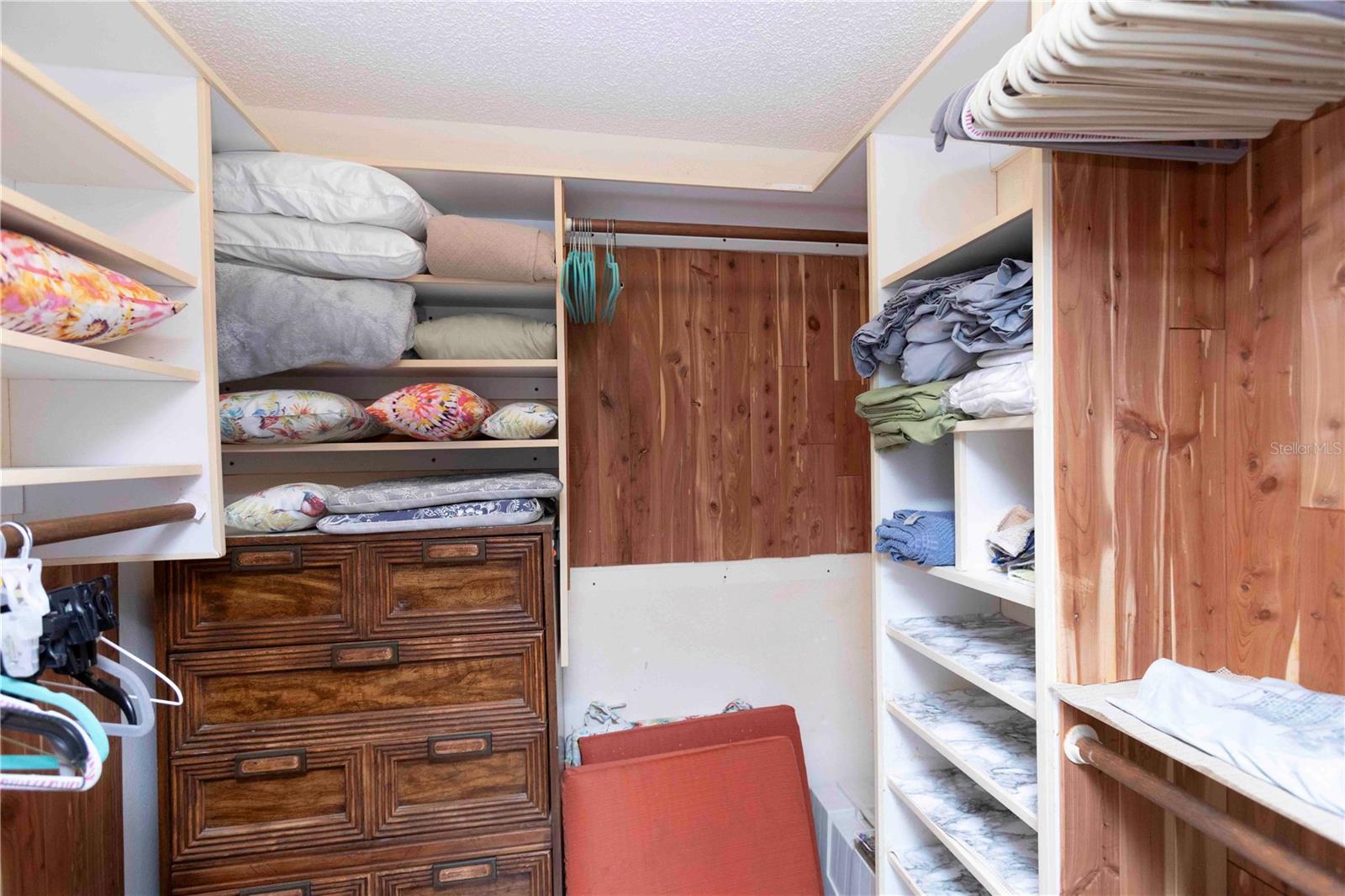 Image 15 of 61 For 9639 Greenskeeper Drive 9639