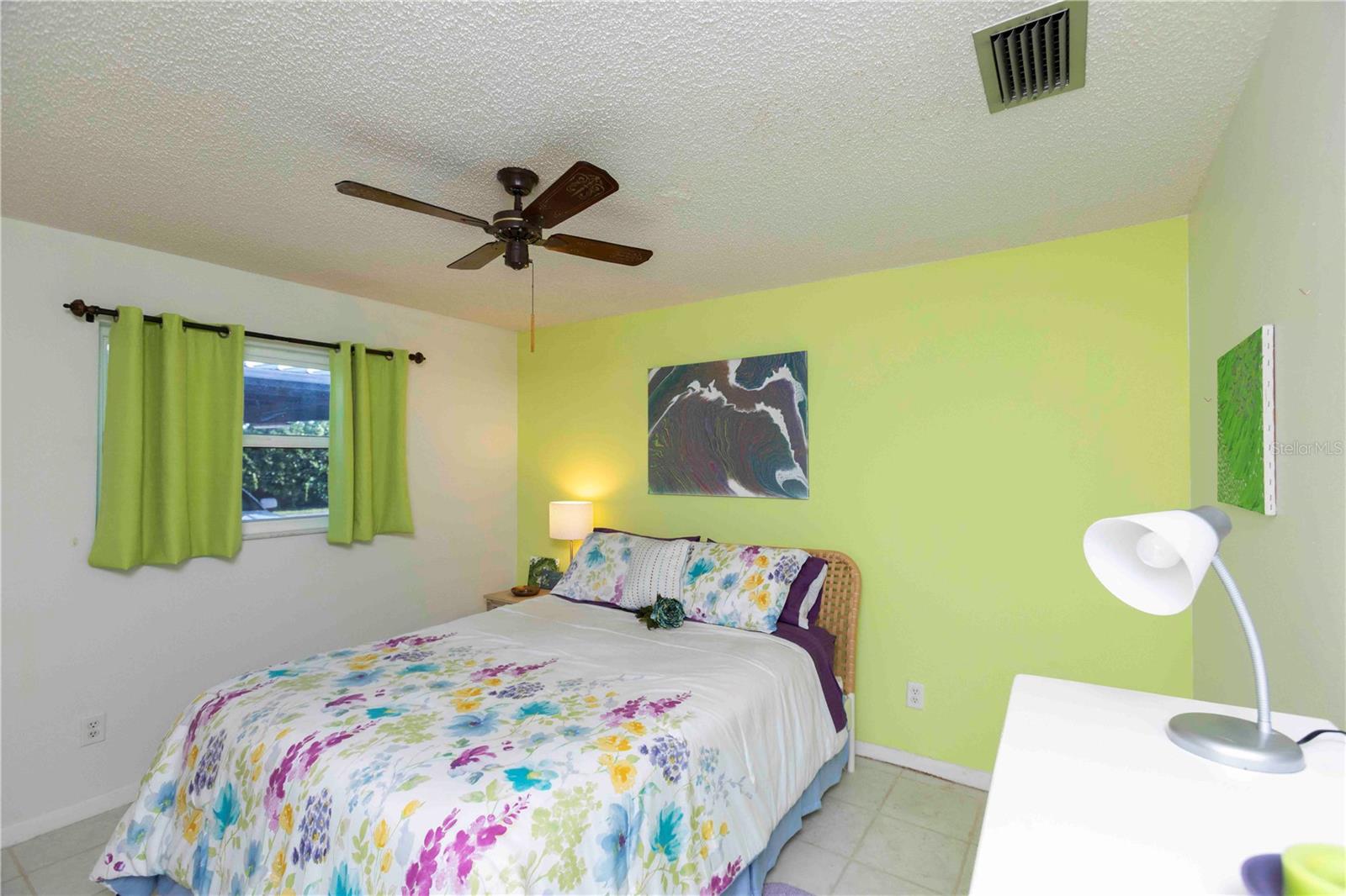 Image 21 of 61 For 9639 Greenskeeper Drive 9639