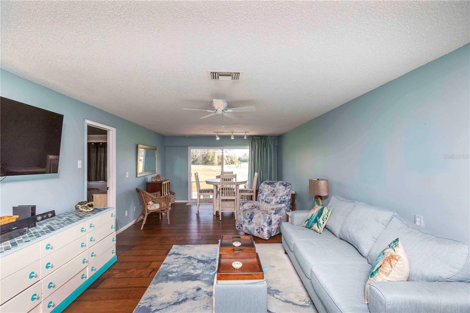 Image 26 of 61 For 9639 Greenskeeper Drive 9639