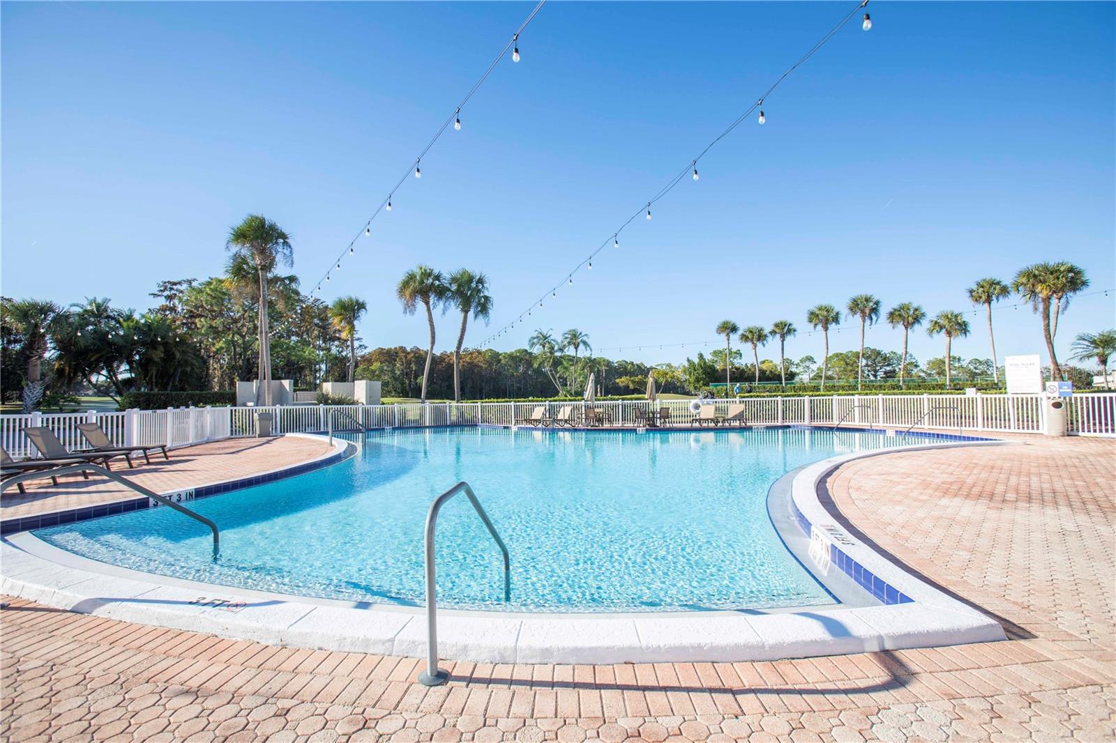 Image 42 of 61 For 9639 Greenskeeper Drive 9639