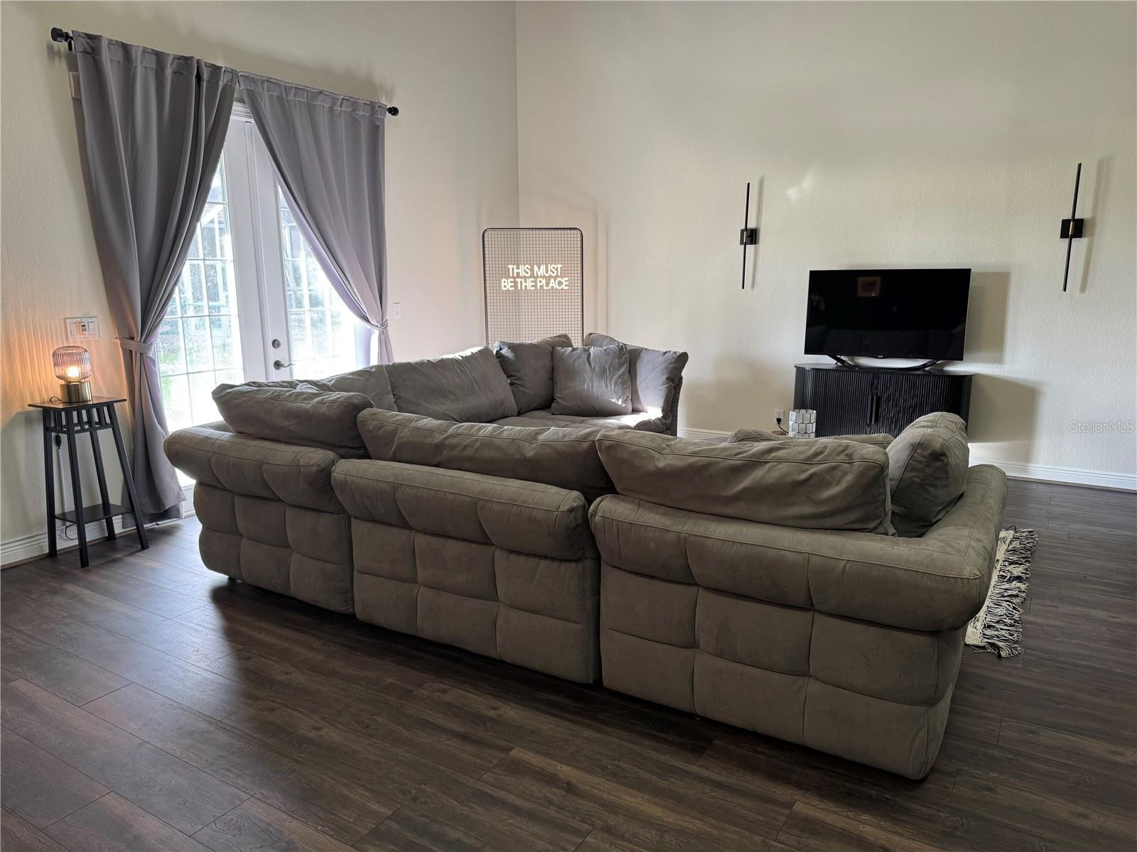 Listing photo id 31 for 5884 79th Way