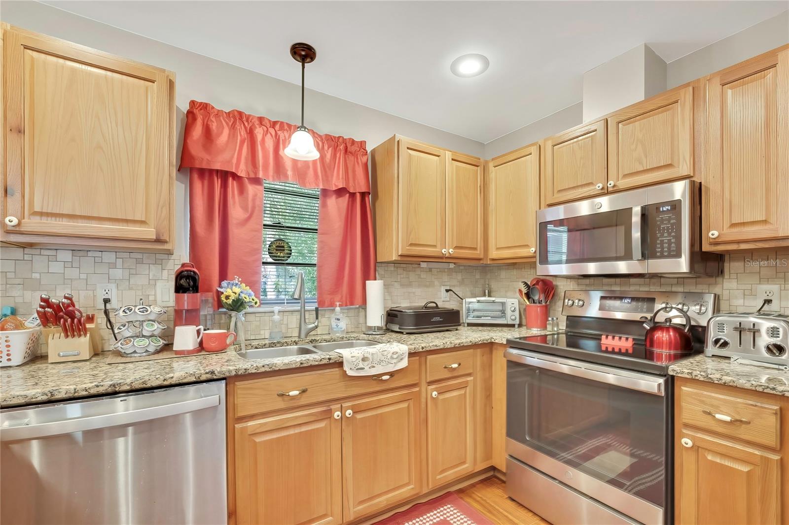 Image 14 of 33 For 7411 Baltusrol Drive
