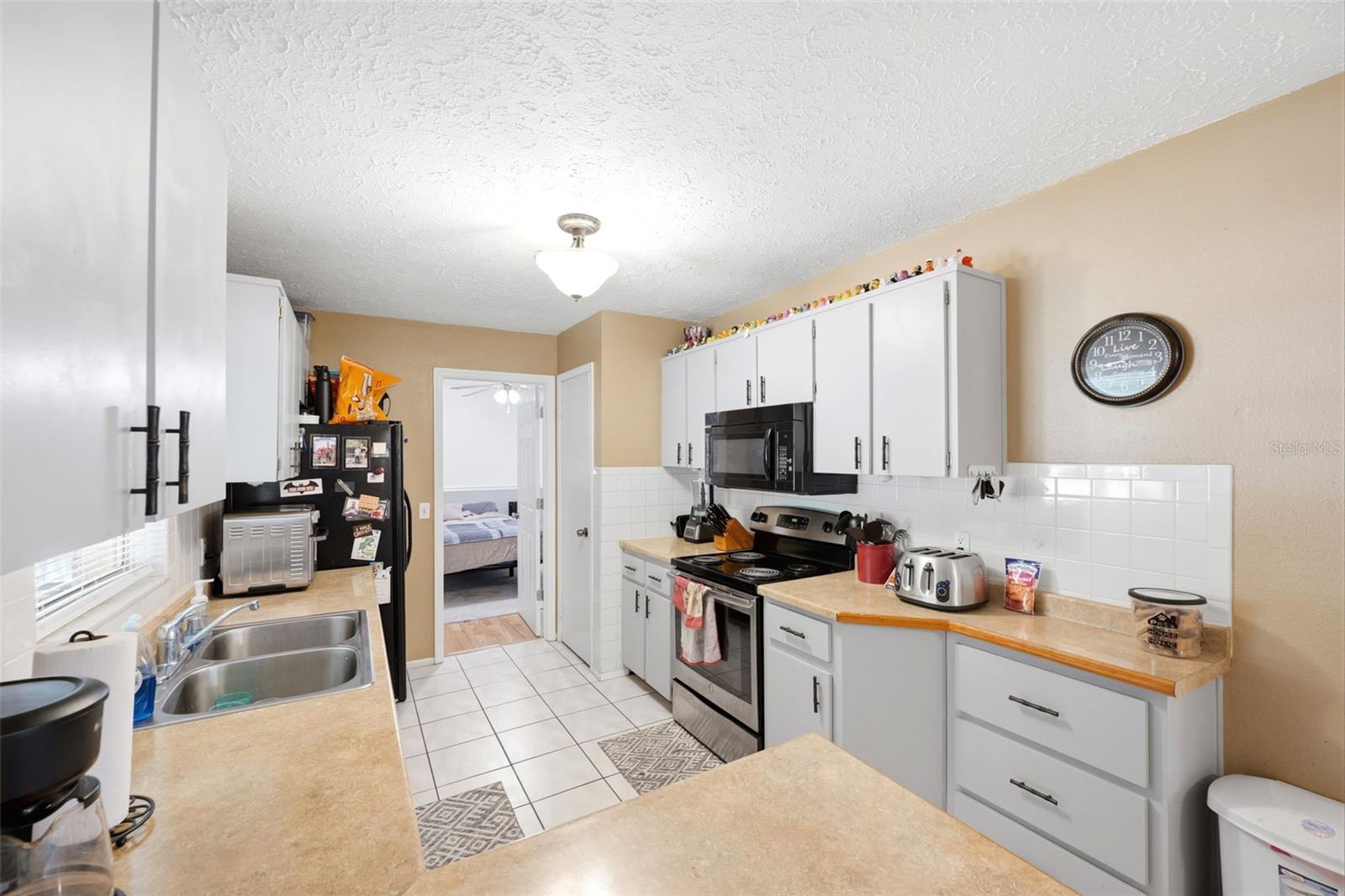 Image 10 of 35 For 3377 Montano Avenue