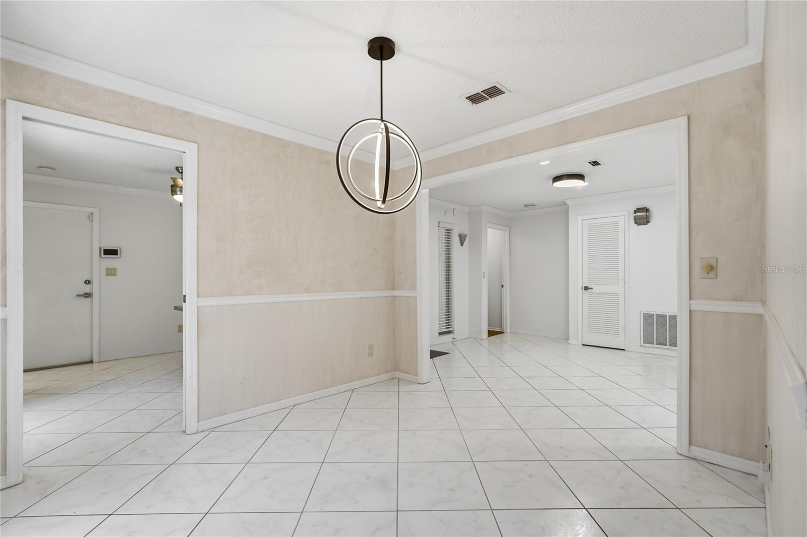 Image 11 of 48 For 3071 Bolt Drive