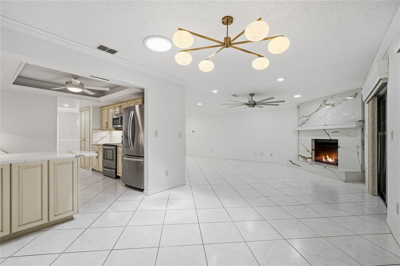 Image 19 of 48 For 3071 Bolt Drive