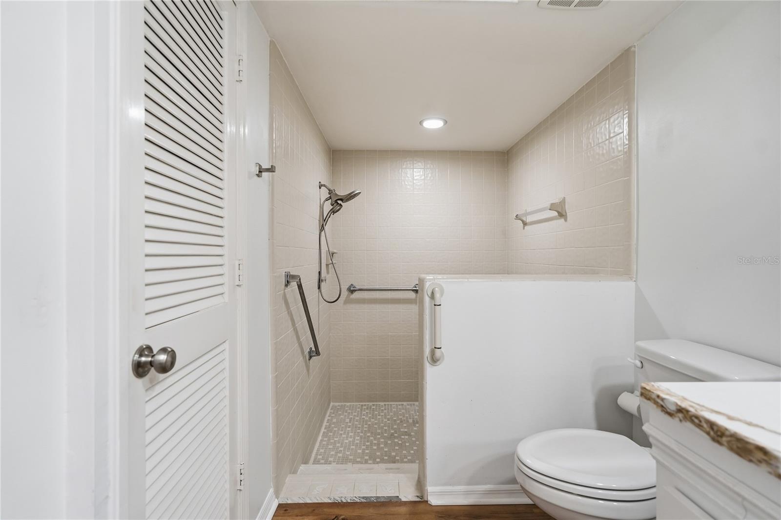 Image 24 of 48 For 3071 Bolt Drive