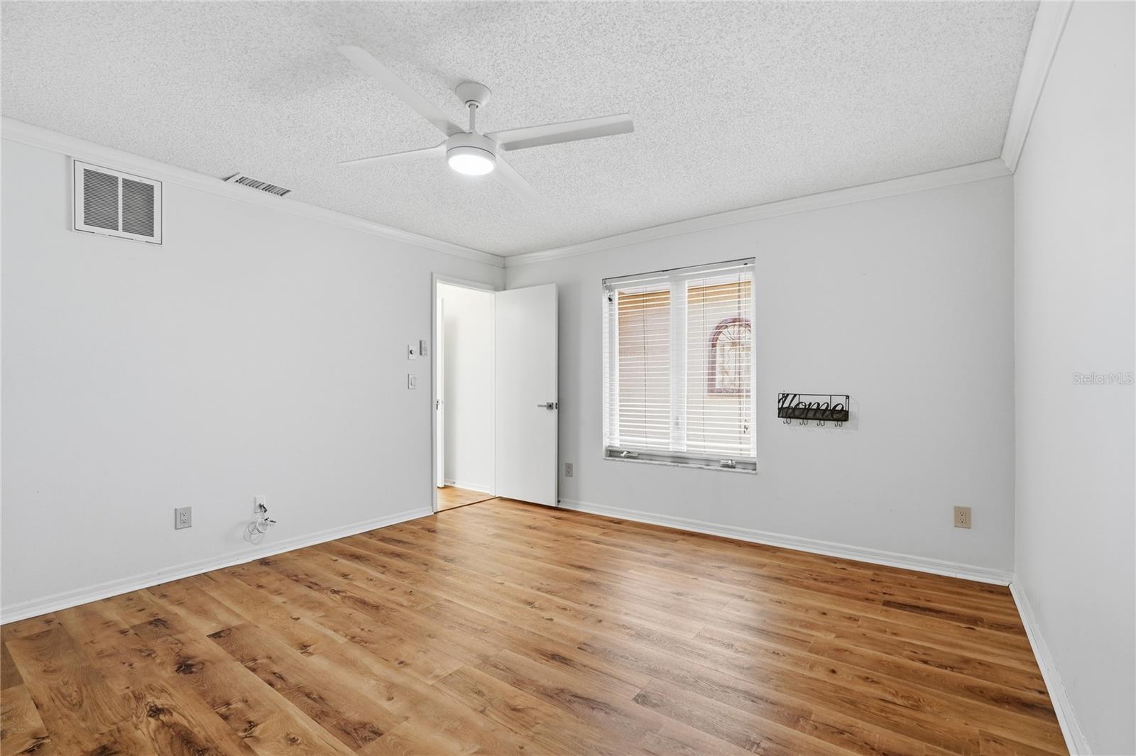 Image 27 of 48 For 3071 Bolt Drive