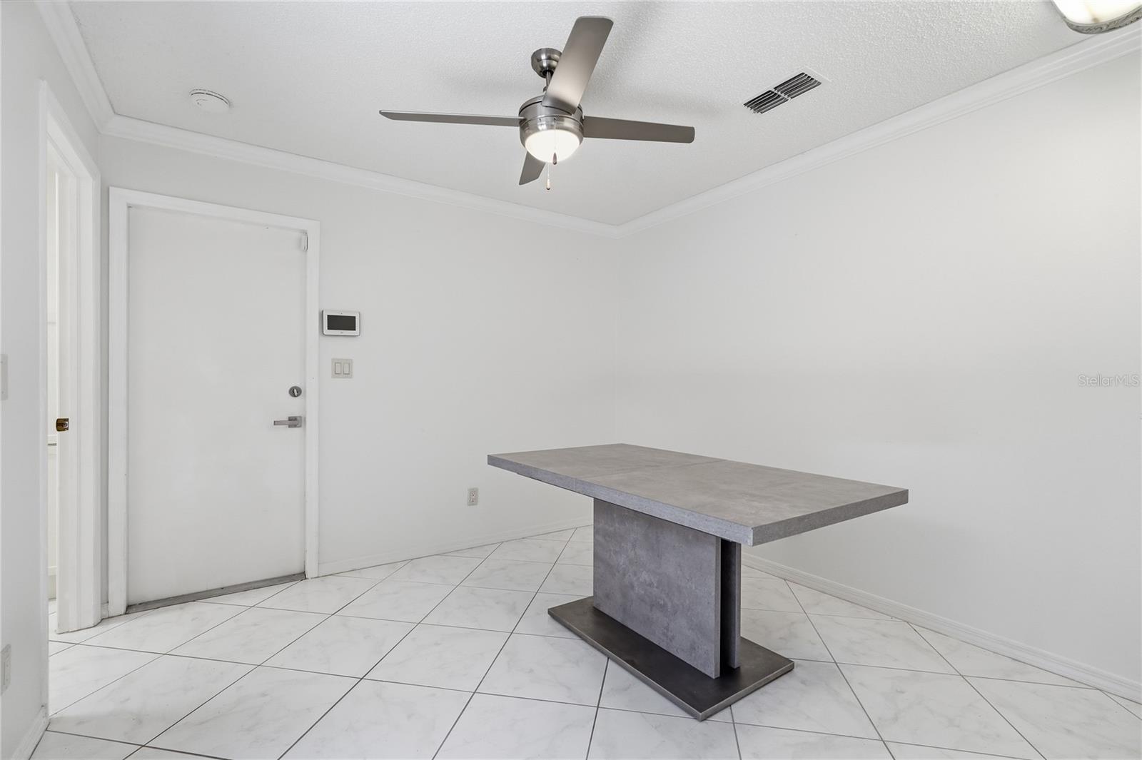 Image 30 of 48 For 3071 Bolt Drive