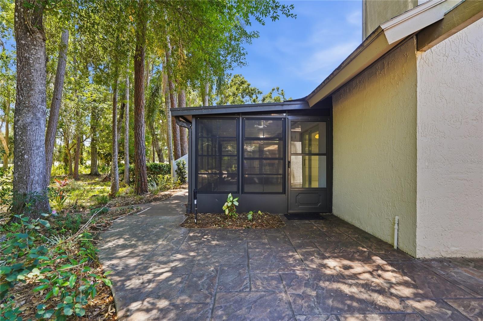 Image 40 of 48 For 3071 Bolt Drive