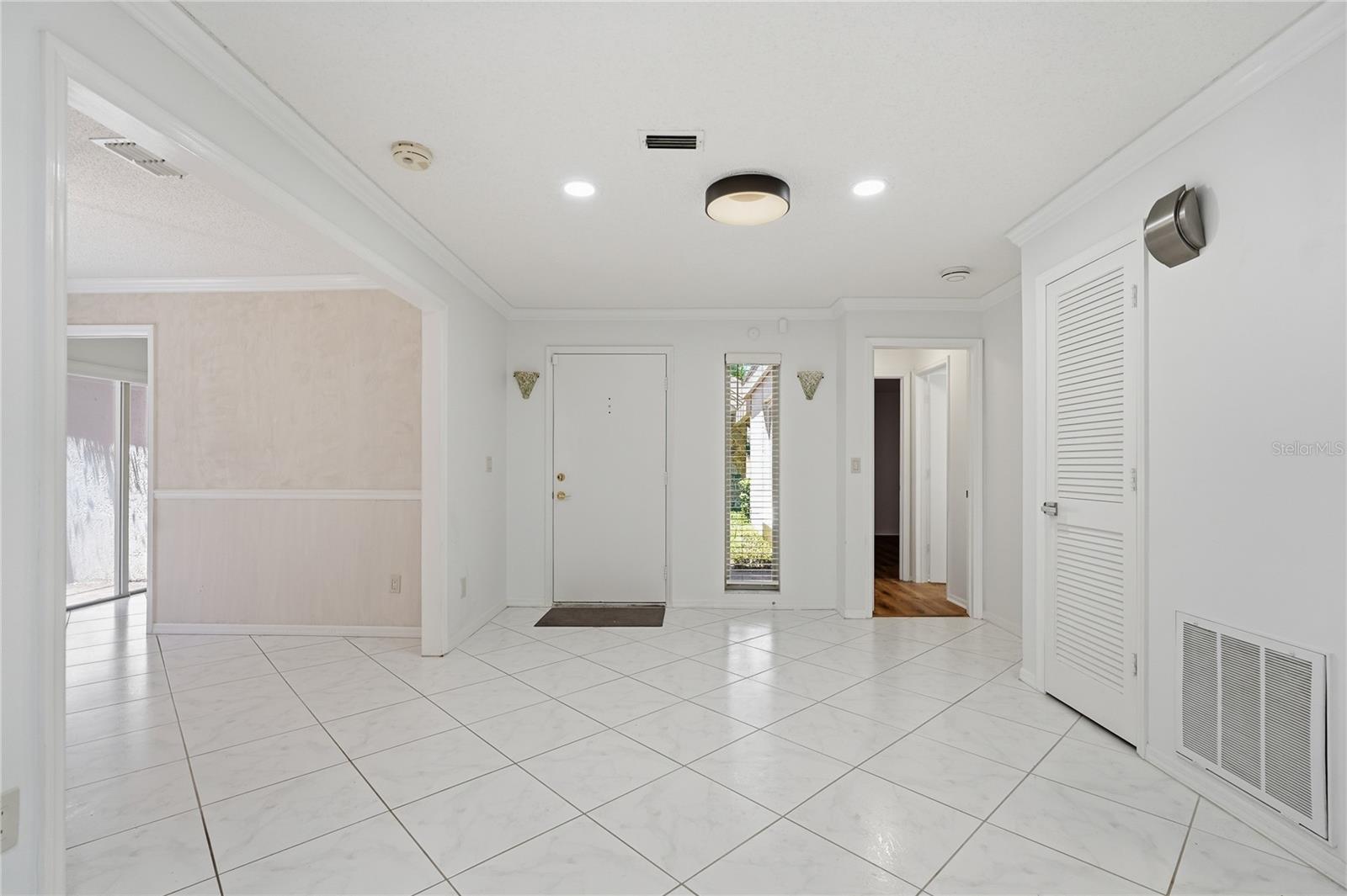 Image 6 of 48 For 3071 Bolt Drive