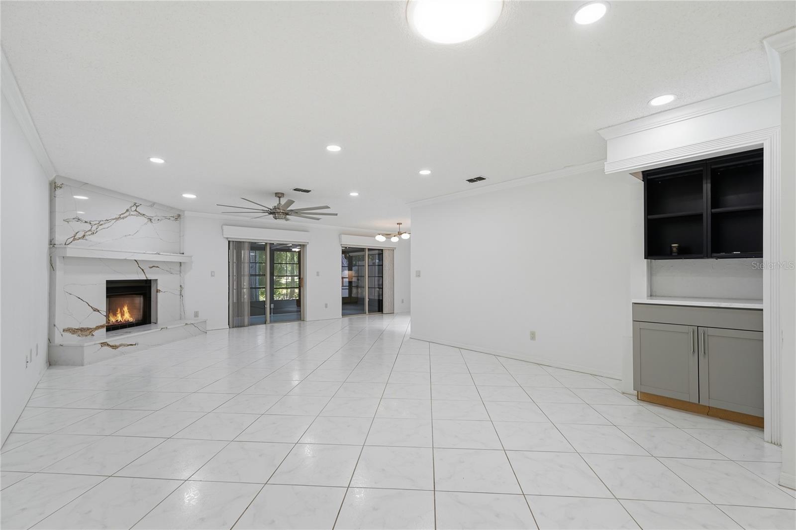 Image 8 of 48 For 3071 Bolt Drive