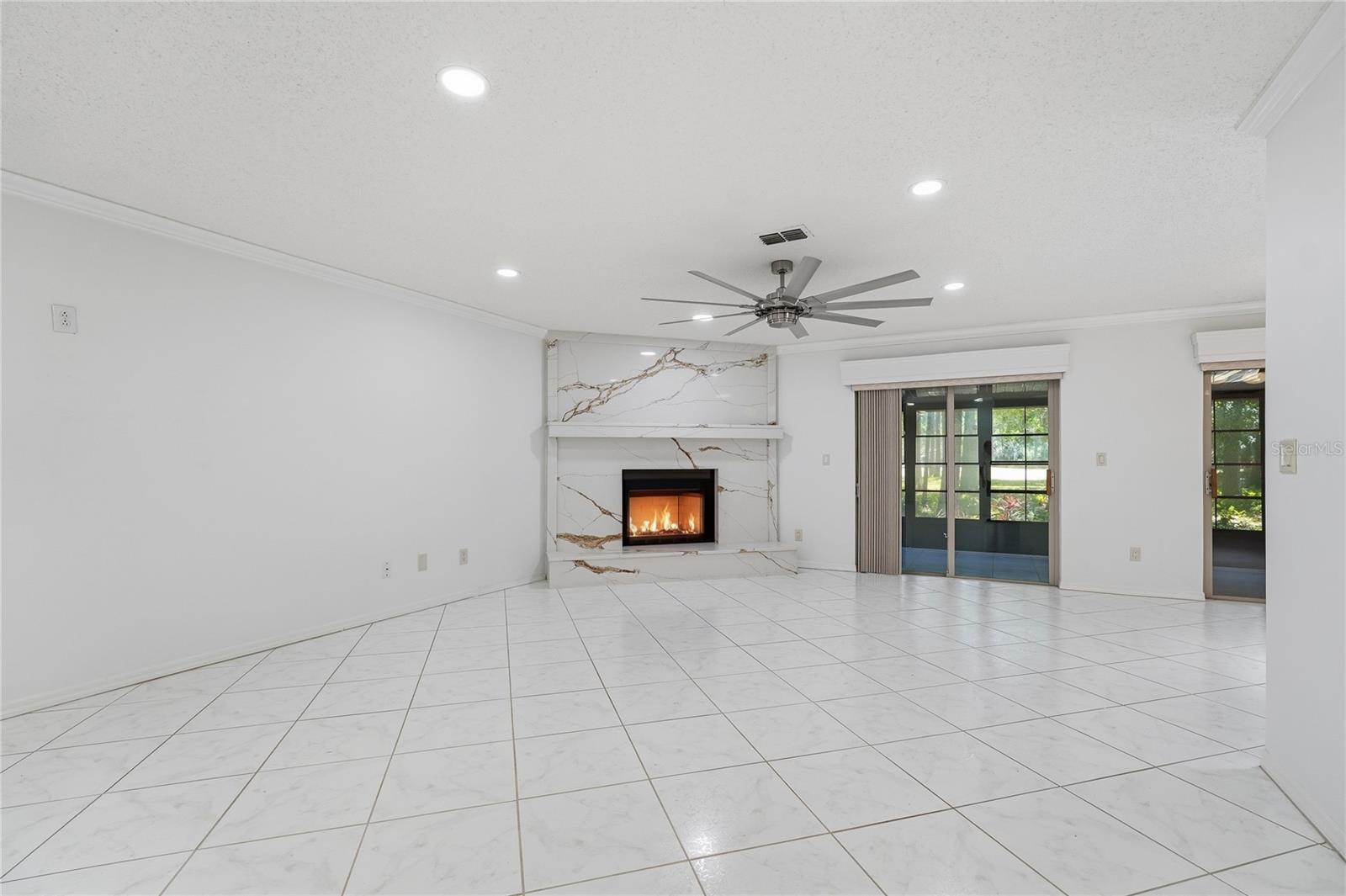 Image 9 of 48 For 3071 Bolt Drive