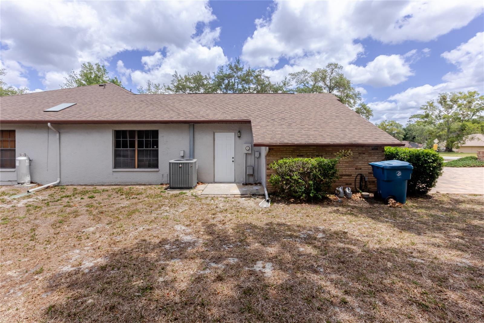 Image 49 of 52 For 14692 Linden Drive