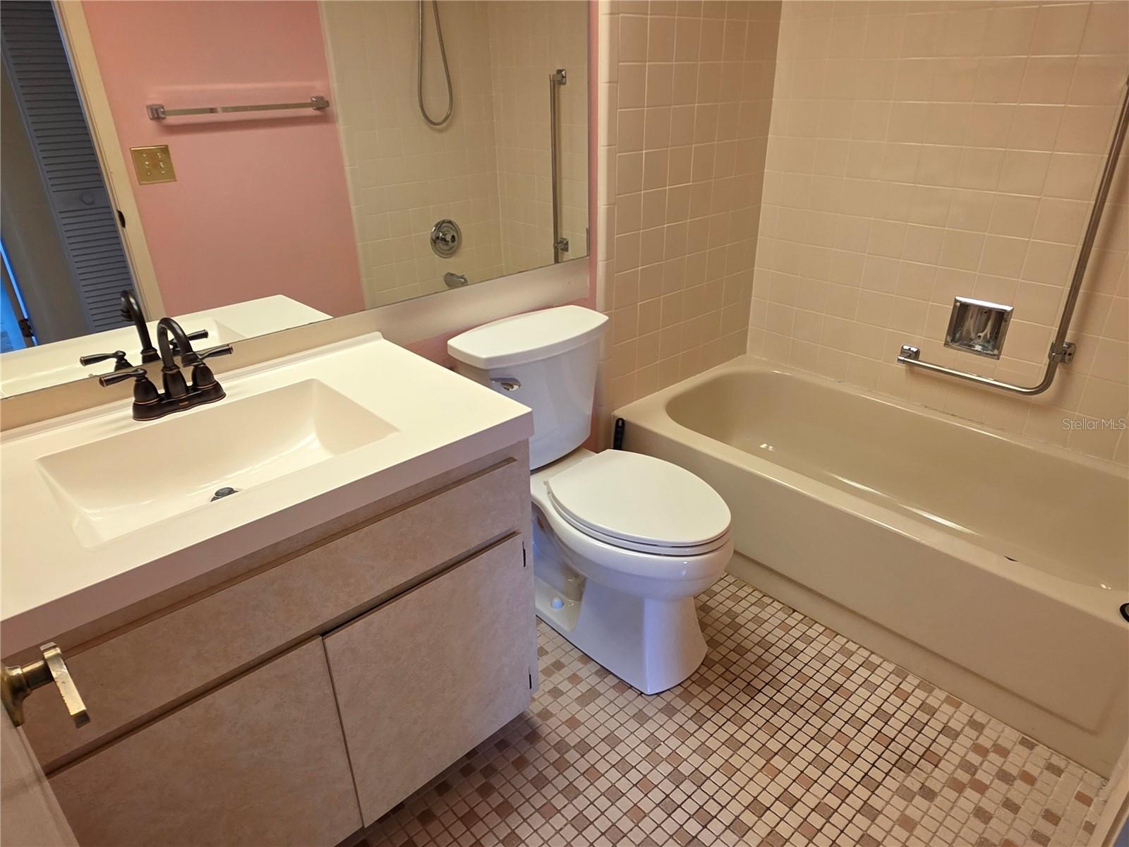 Image 17 of 23 For 6264 Darien Way