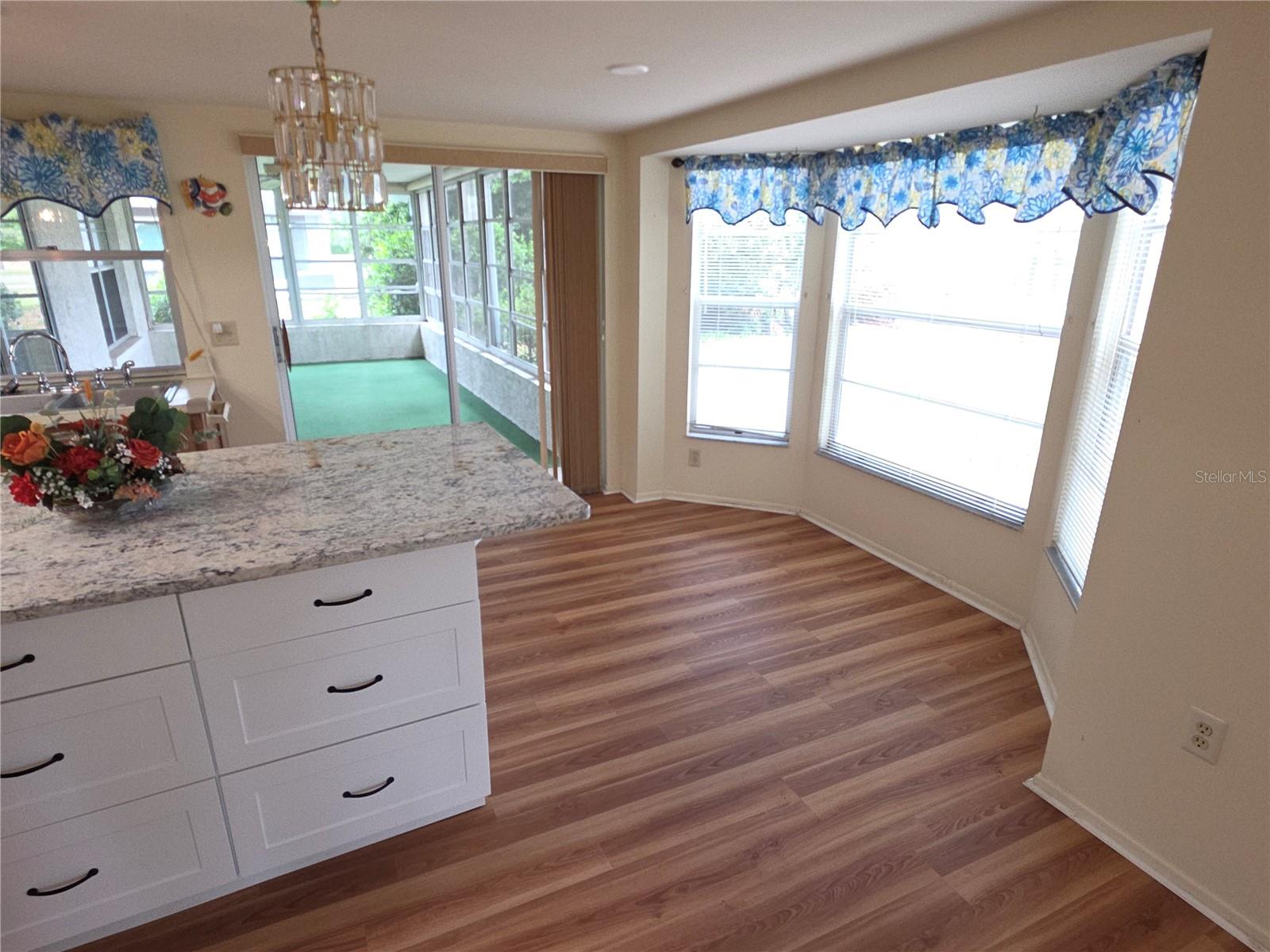Image 6 of 23 For 6264 Darien Way