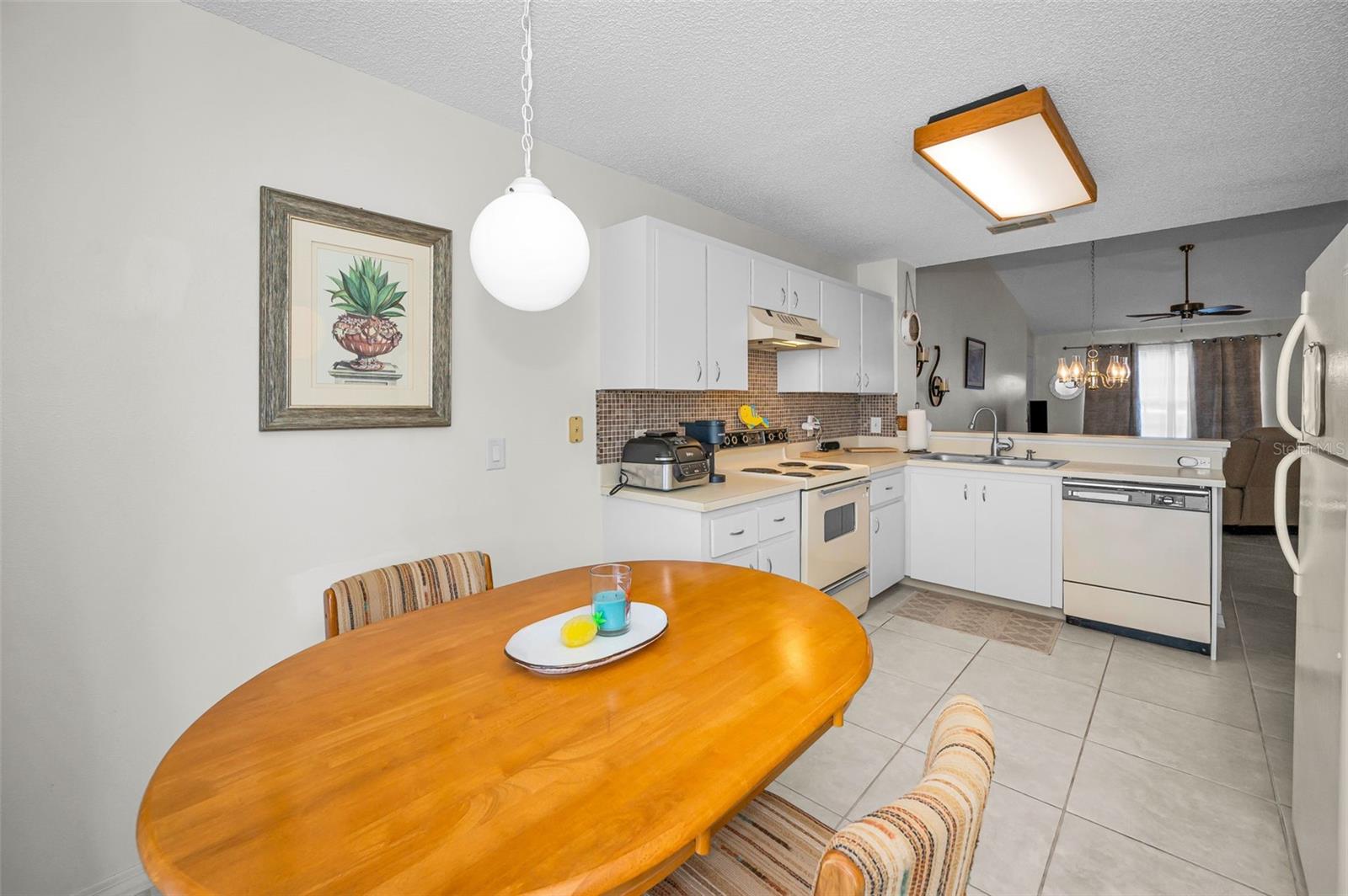 Image 13 of 73 For 7837 Hardwick Drive 327