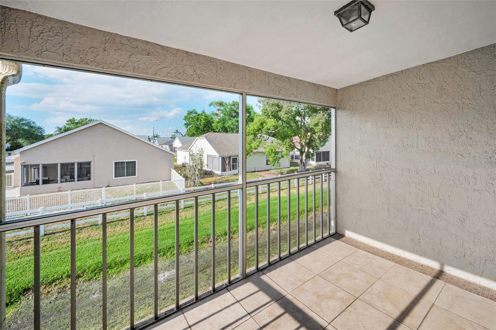Image 24 of 73 For 7837 Hardwick Drive 327