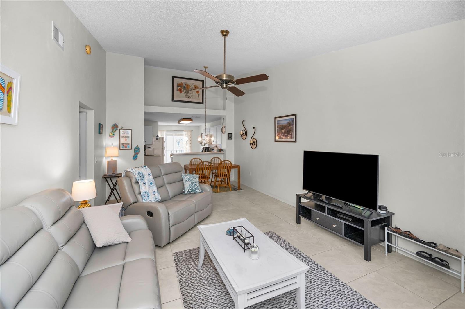 Image 29 of 73 For 7837 Hardwick Drive 327
