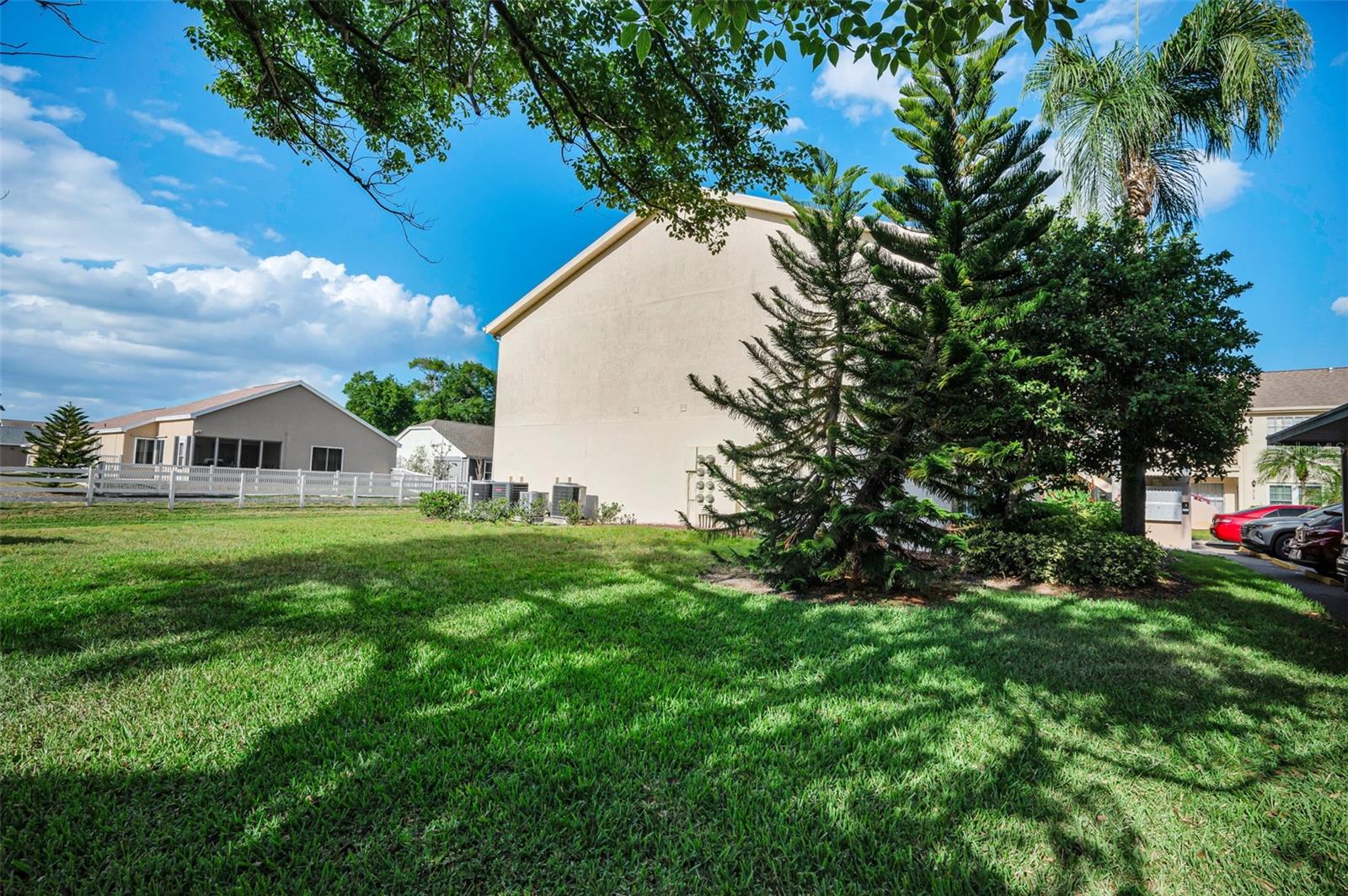 Image 30 of 73 For 7837 Hardwick Drive 327