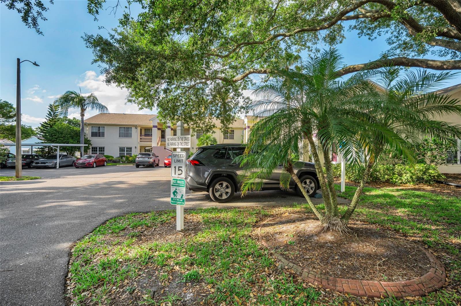 Image 37 of 73 For 7837 Hardwick Drive 327