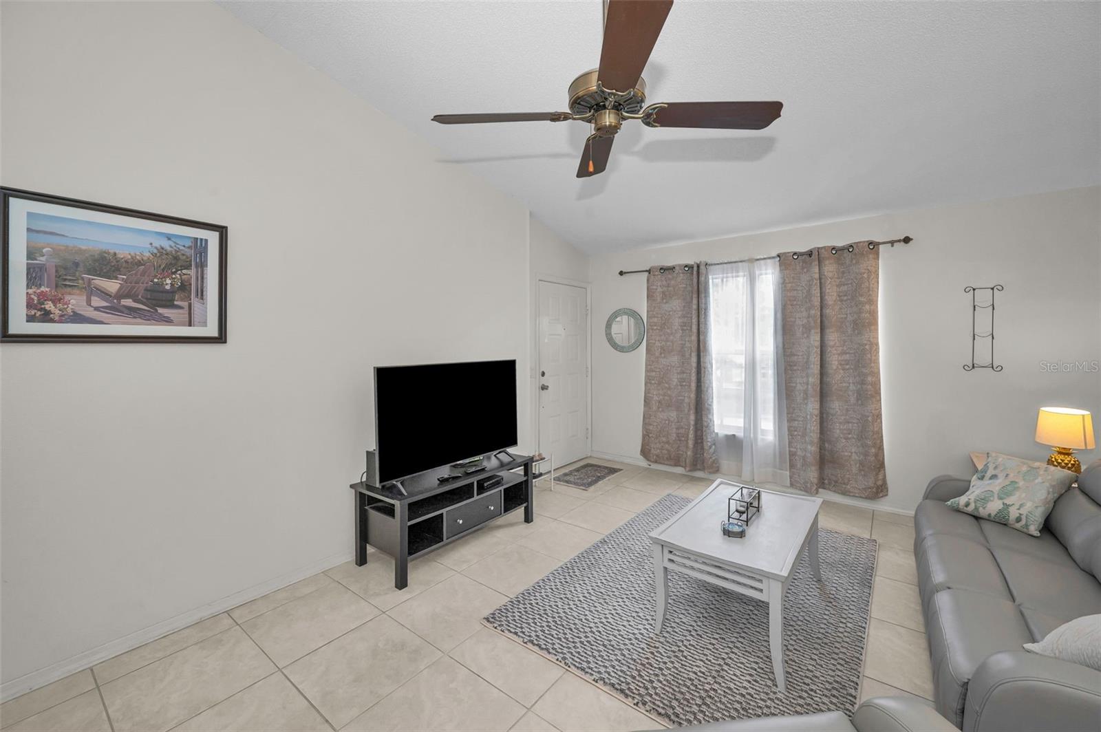 Image 4 of 73 For 7837 Hardwick Drive 327