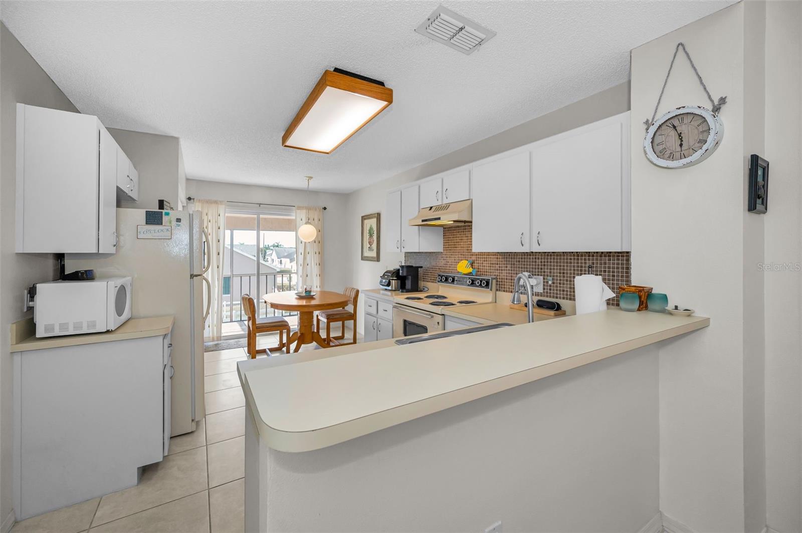 Image 8 of 73 For 7837 Hardwick Drive 327