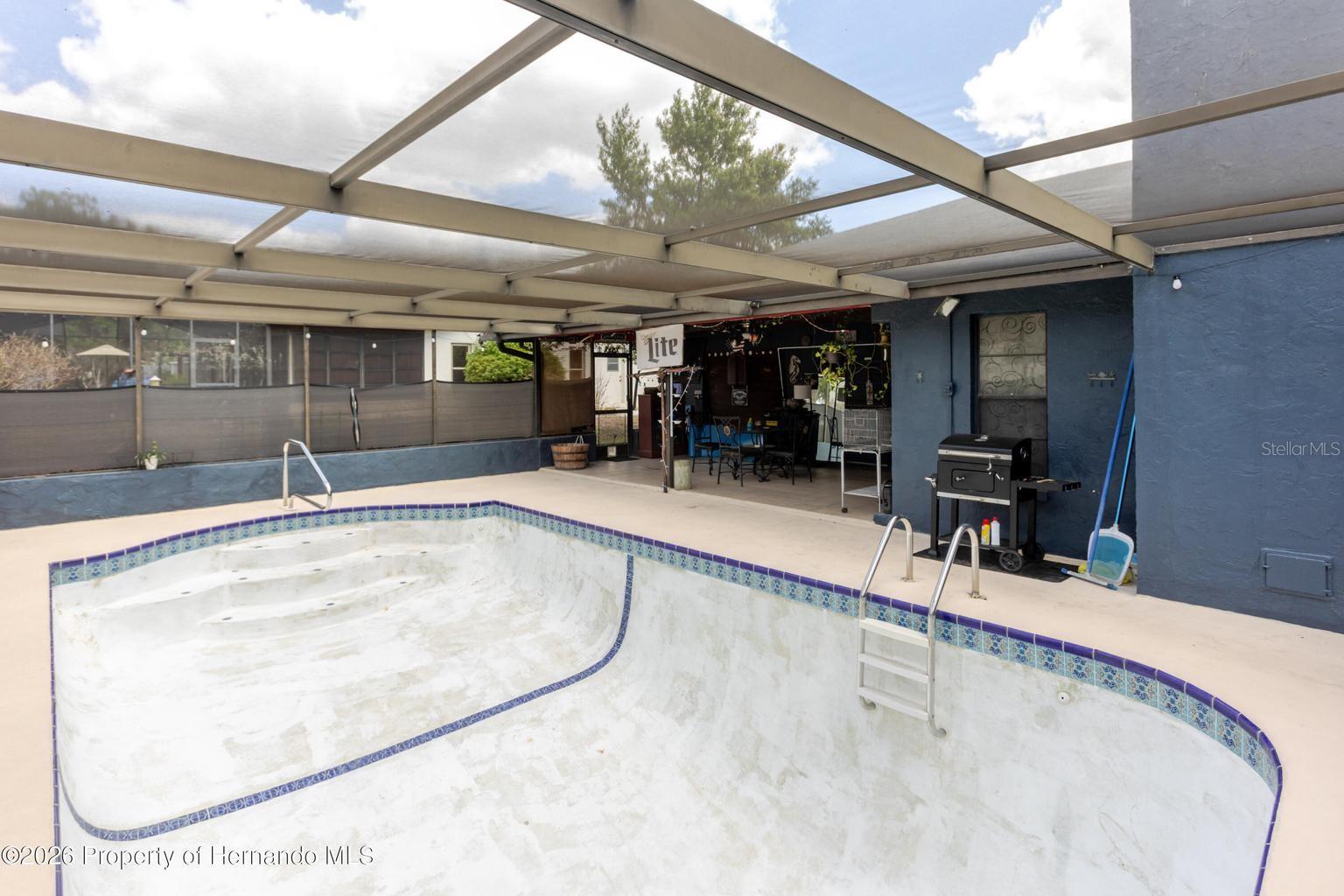 Image 33 of 43 For 9027 Bonnet Way