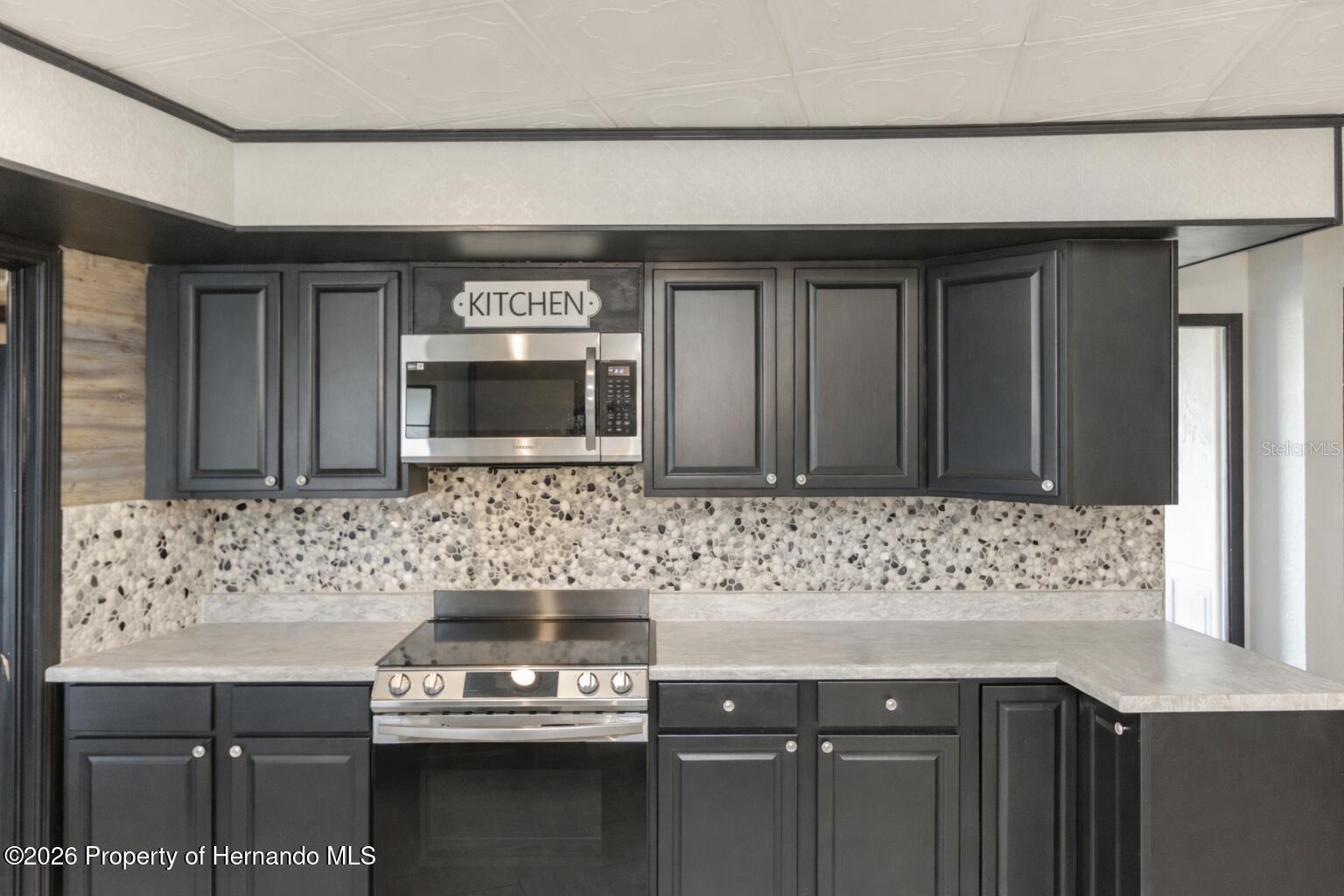Image 7 of 43 For 9027 Bonnet Way