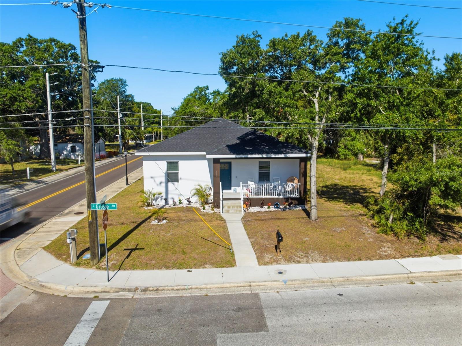 Image 11 of 49 For 524 Grosse Ave Avenue