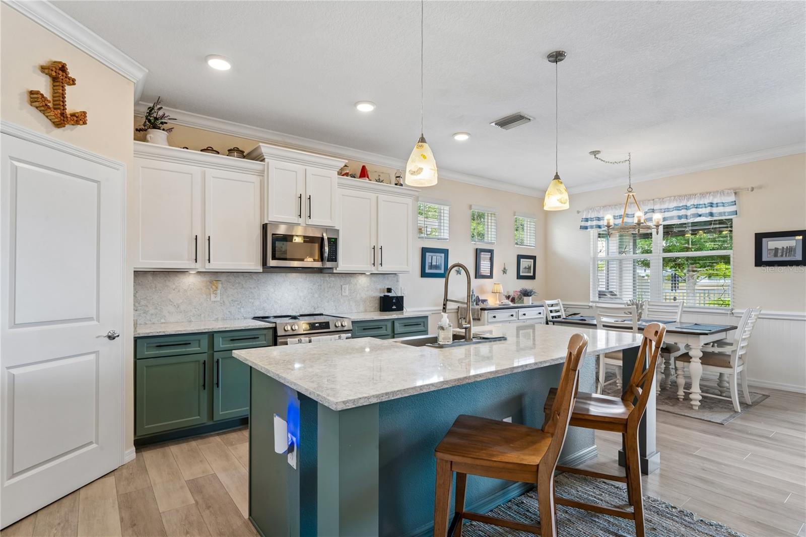 Image 10 of 64 For 13605 Paddington Way