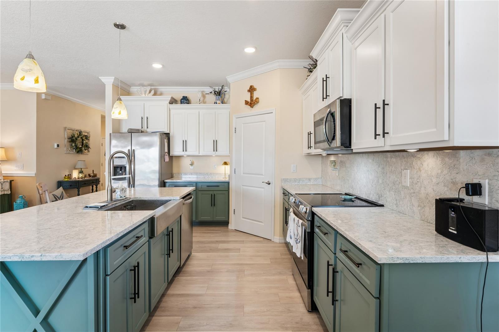Image 12 of 64 For 13605 Paddington Way