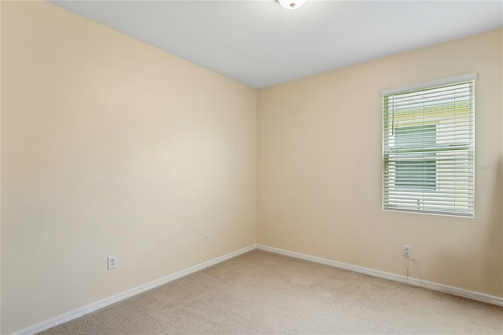 Image 36 of 64 For 13605 Paddington Way