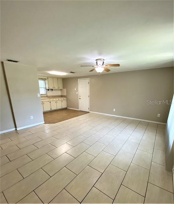 Image 4 of 12 For 39014 South Avenue
