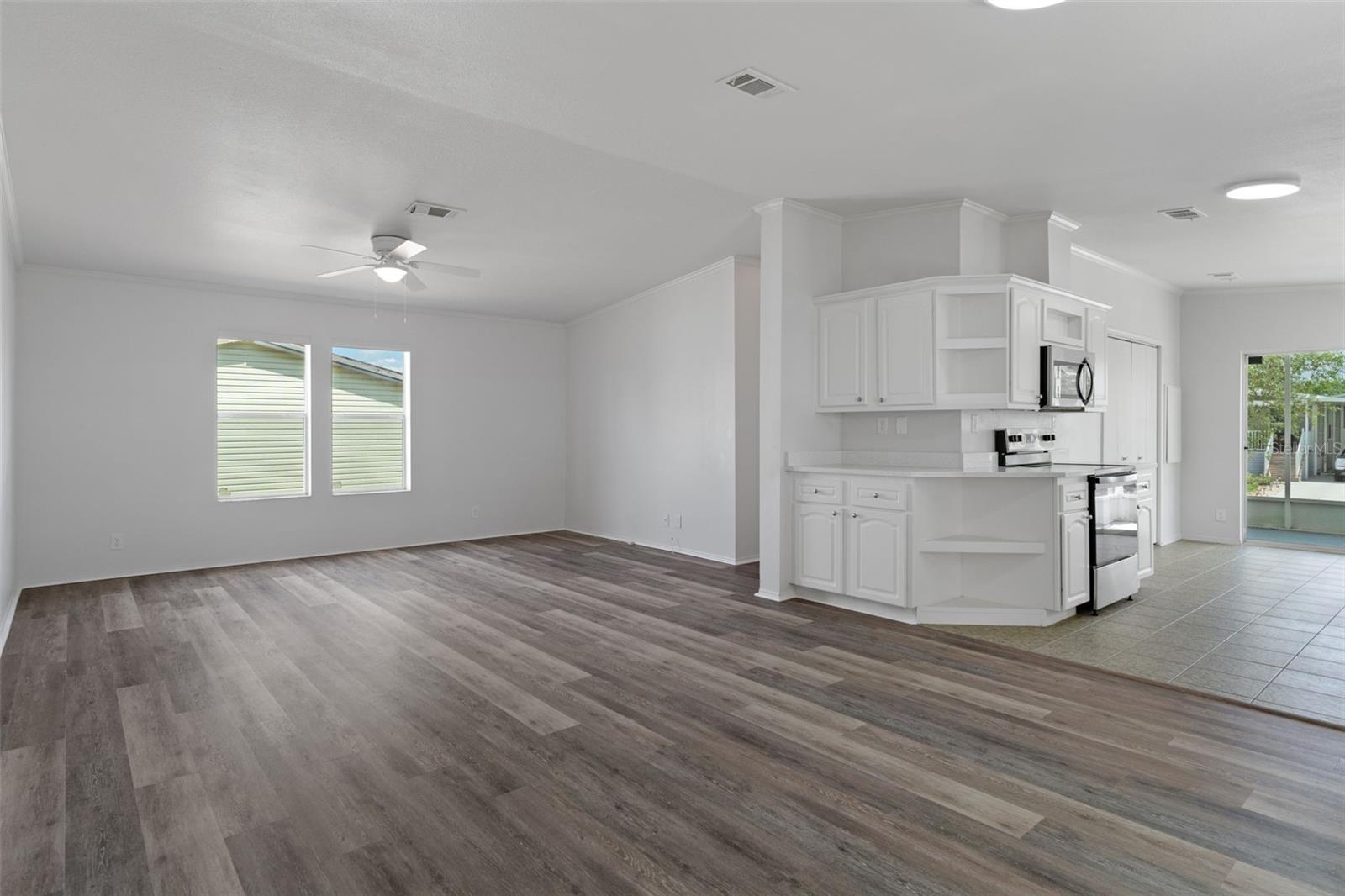 Image 7 of 52 For 9457 Scepter Avenue