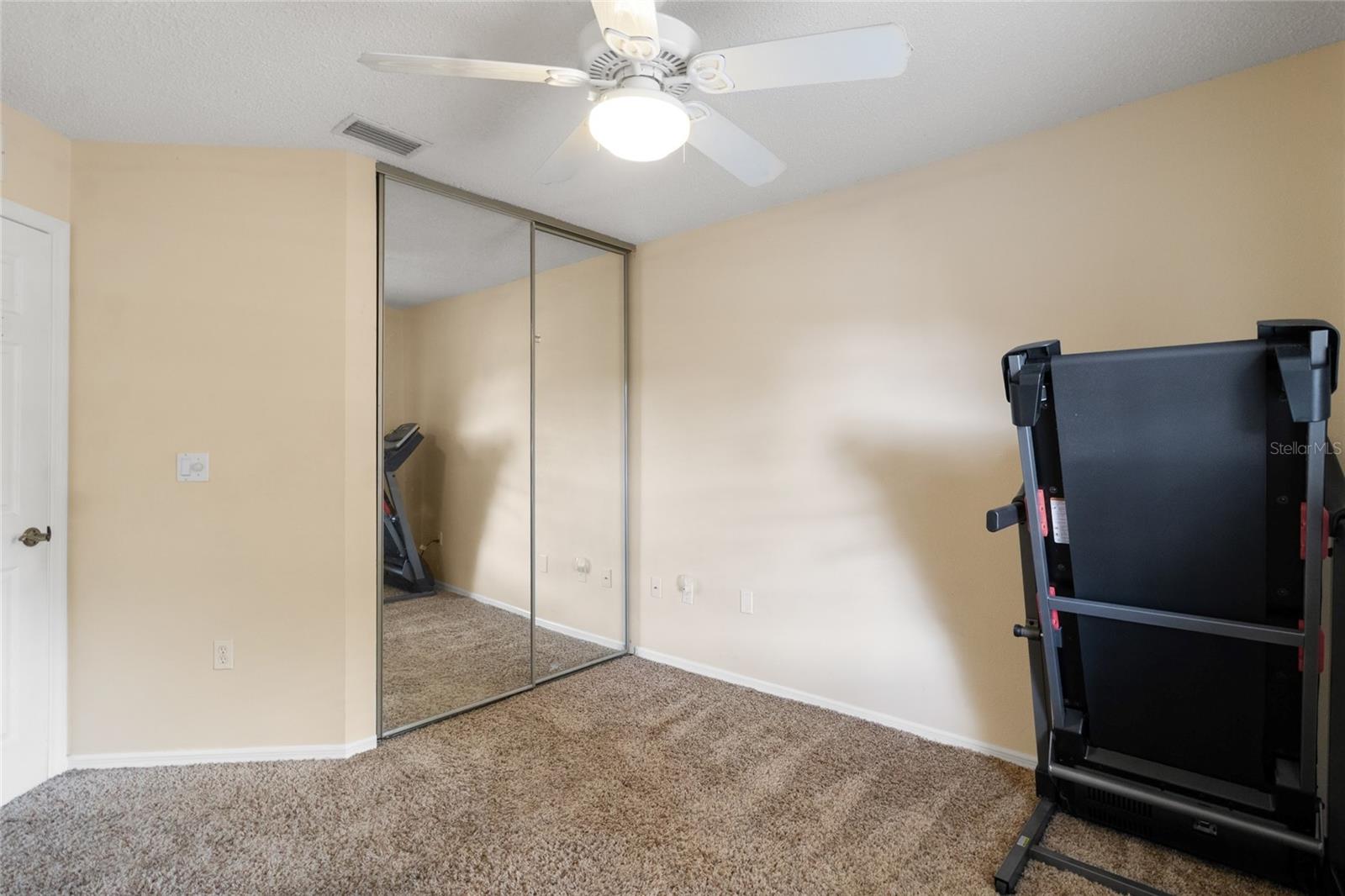 Listing photo id 13 for 8907 Whistler Way