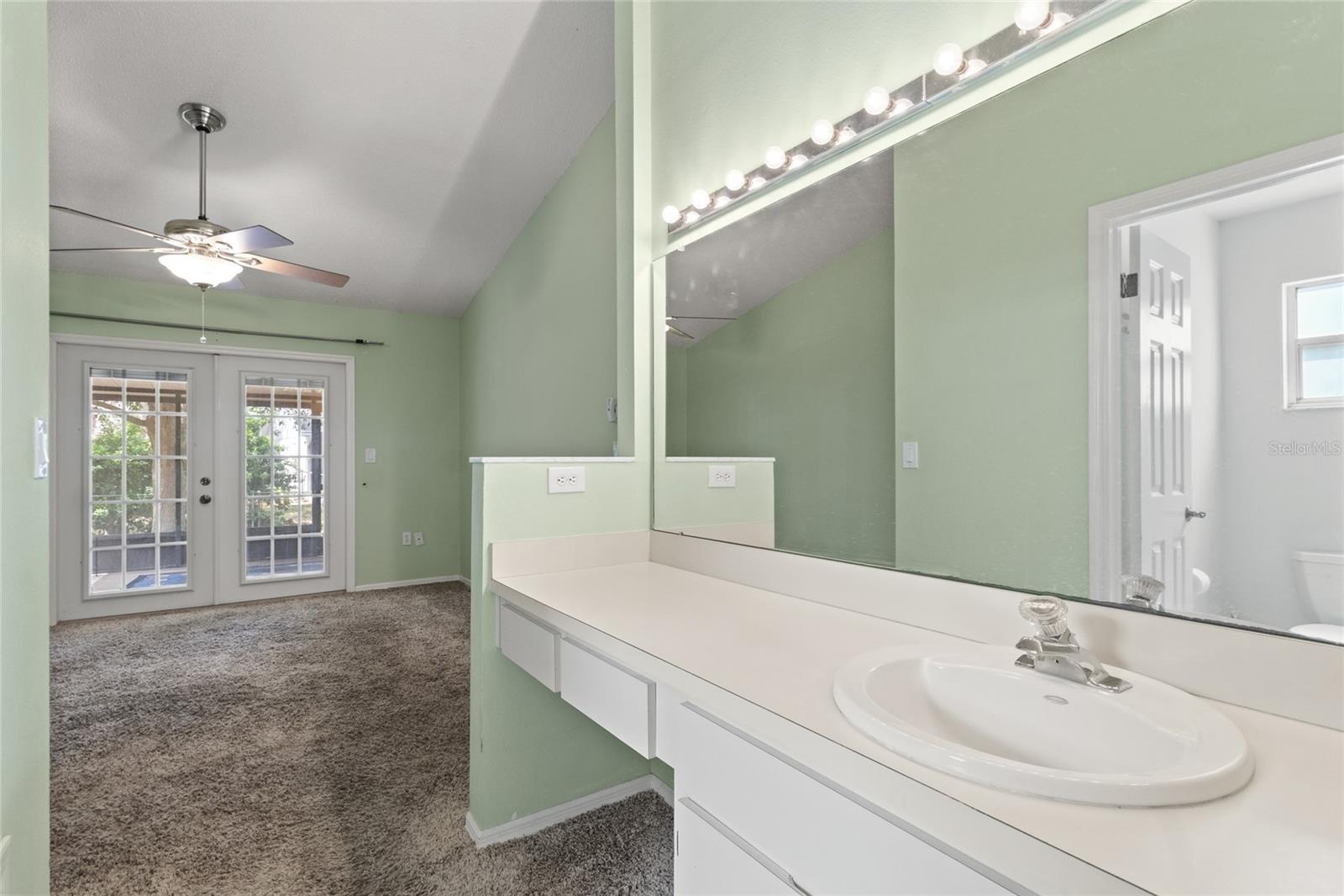 Listing photo id 19 for 8907 Whistler Way