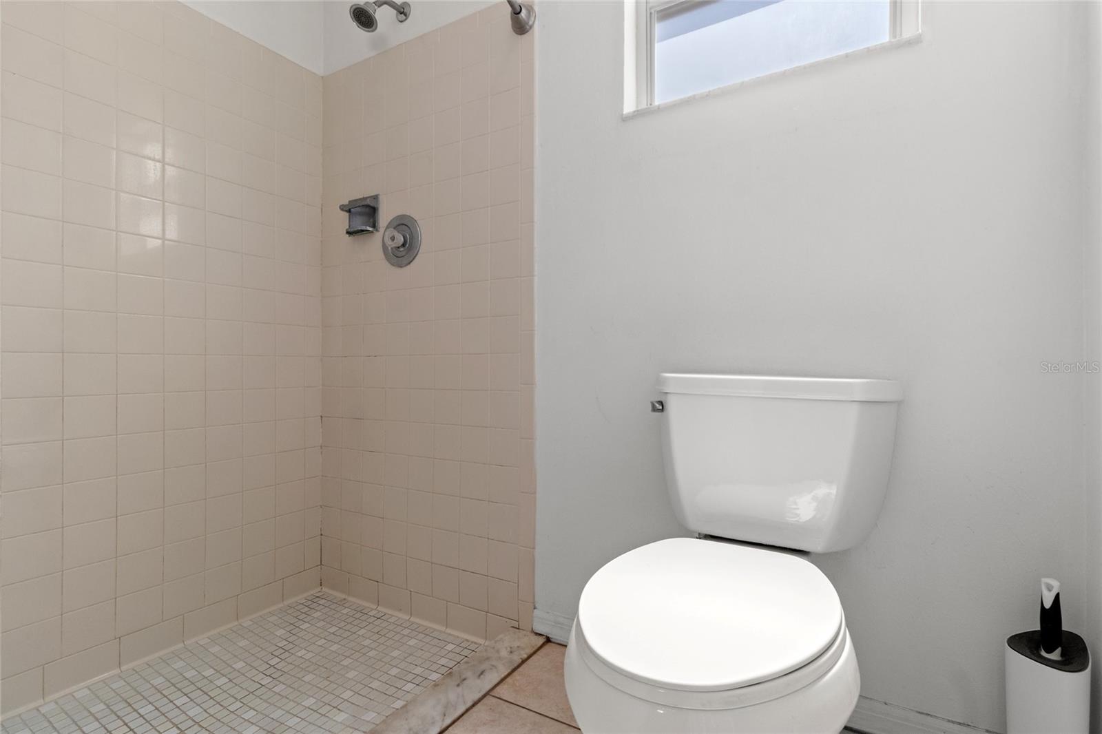 Listing photo id 21 for 8907 Whistler Way