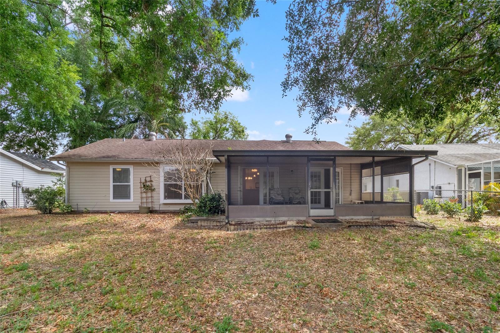 Listing photo id 27 for 8907 Whistler Way