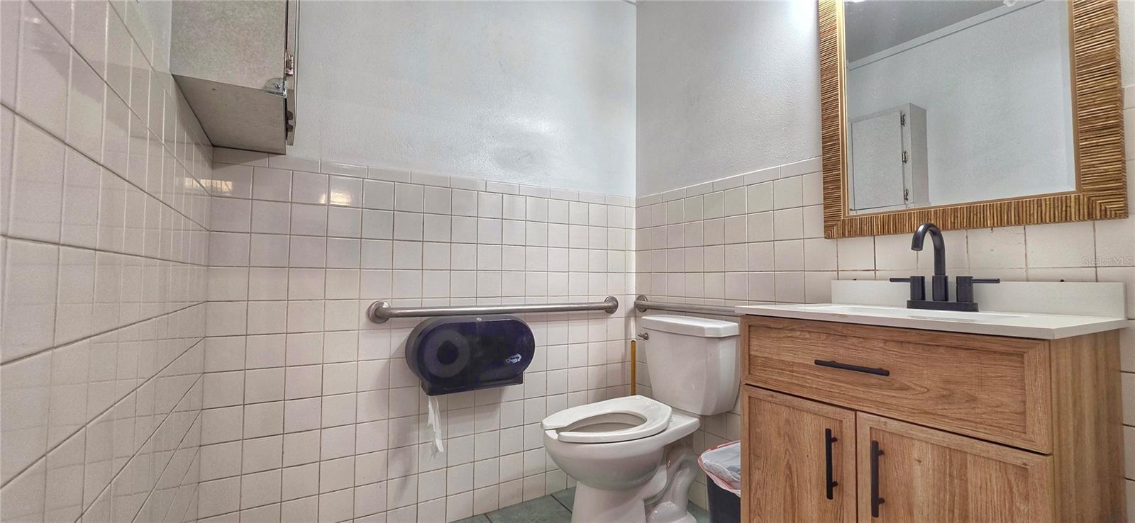 Image 31 of 43 For 9324 Eden Avenue