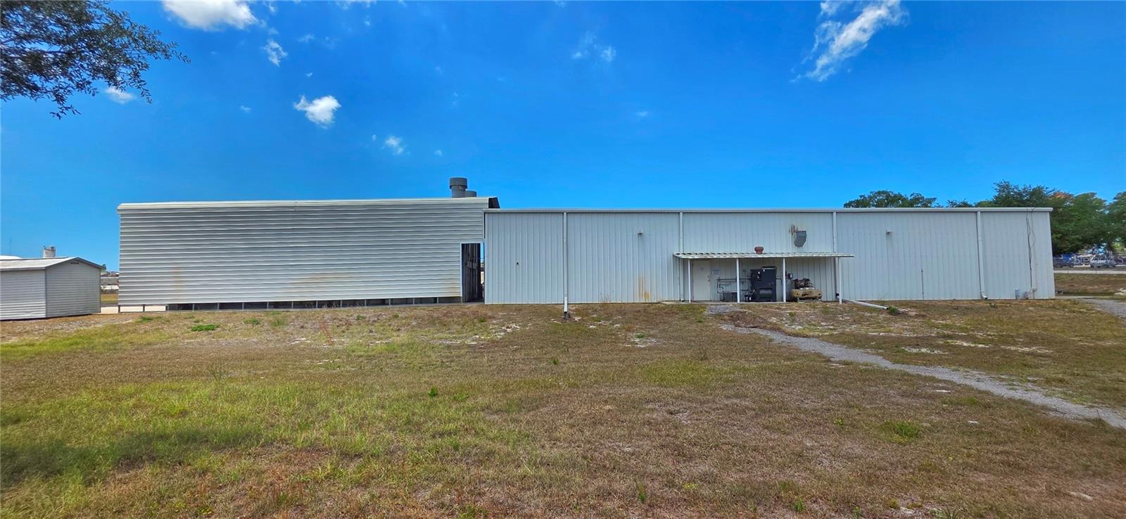 Image 6 of 43 For 9324 Eden Avenue