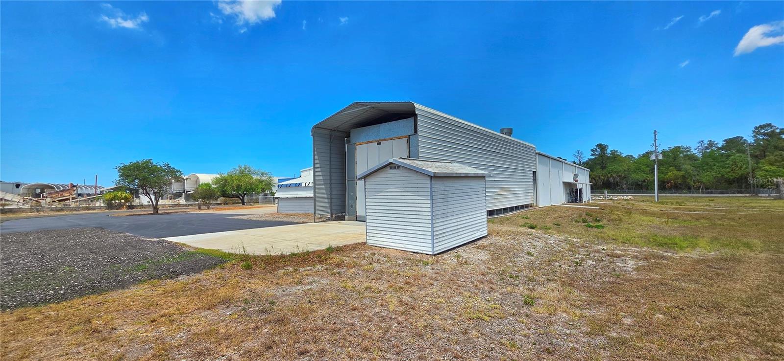 Image 7 of 43 For 9324 Eden Avenue