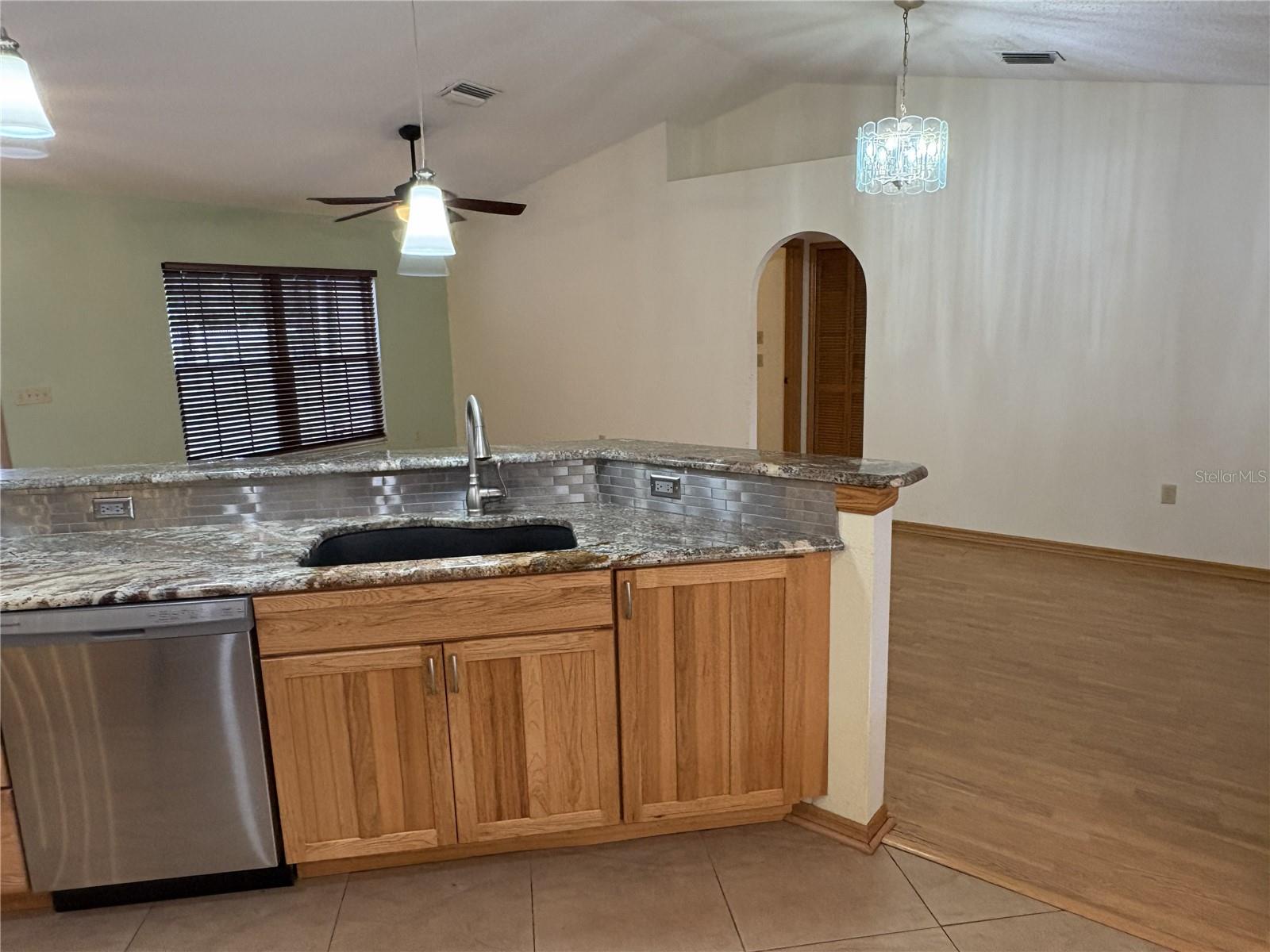 Image 20 of 48 For 5085 Bone Lane