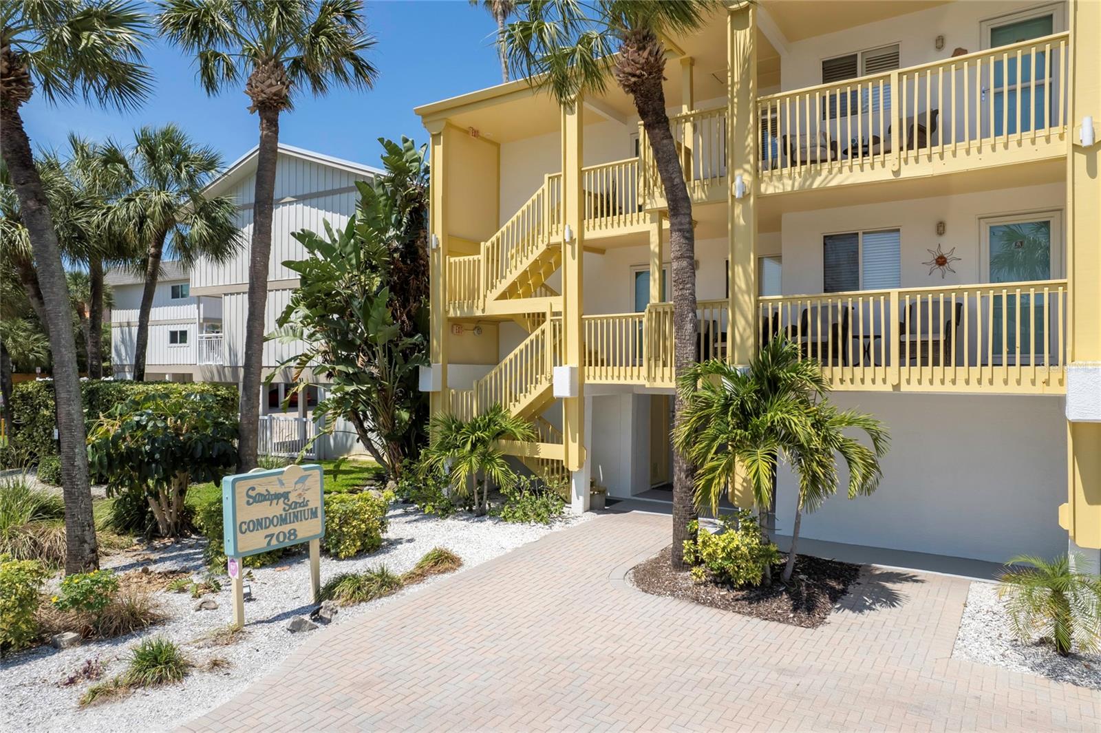 Image 16 of 41 For 708 Gulf Boulevard D