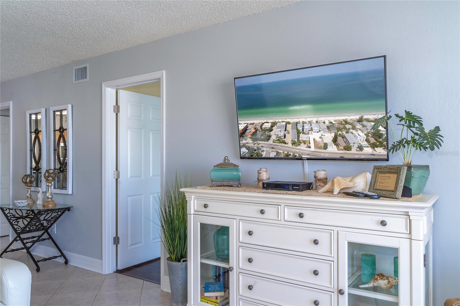 Image 19 of 41 For 708 Gulf Boulevard D