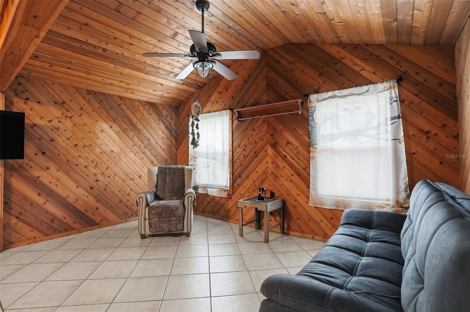 Image 13 of 61 For 14350 191st Street